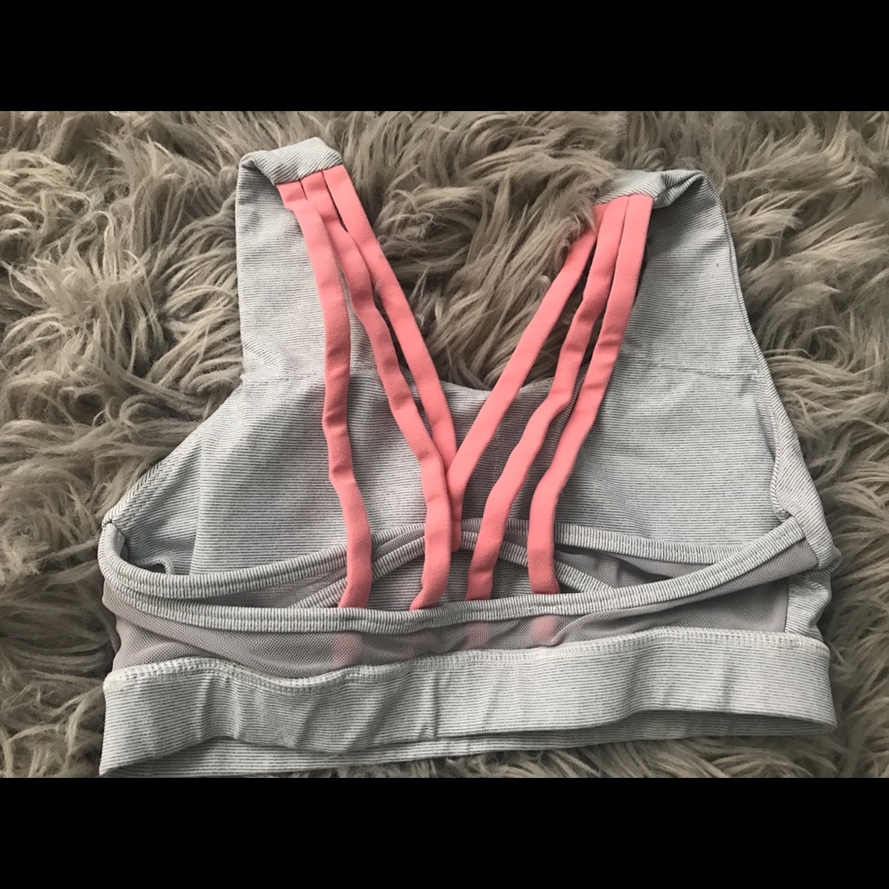 Sports bra